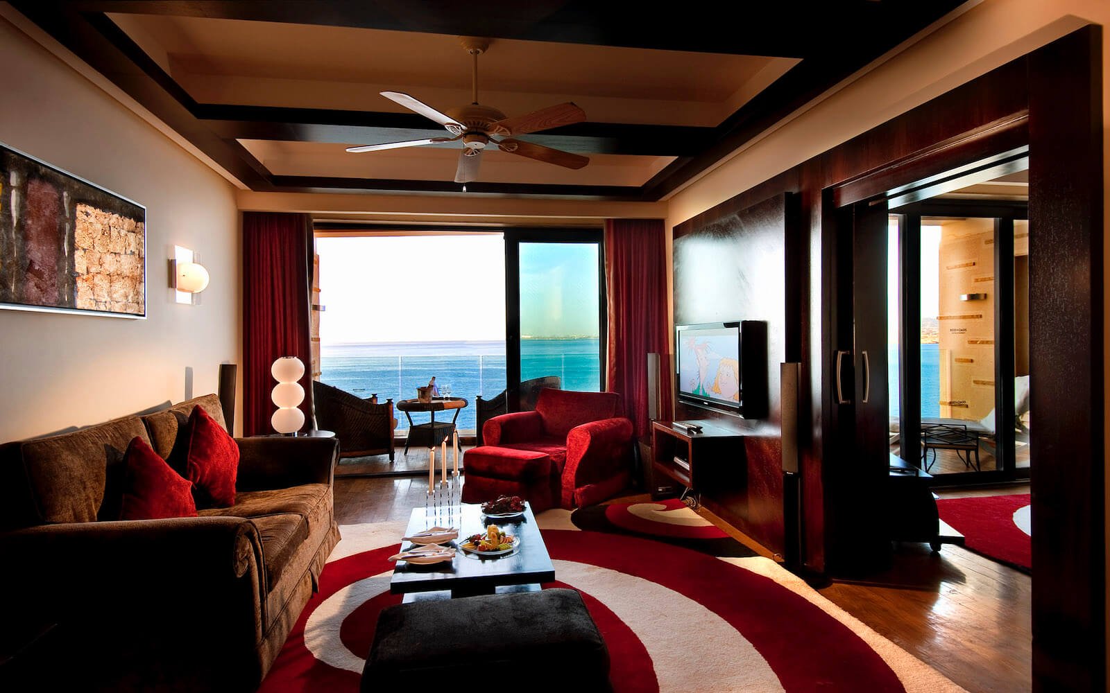 Honeymoon Suite