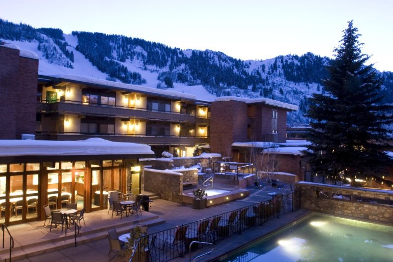Aspen Square 
